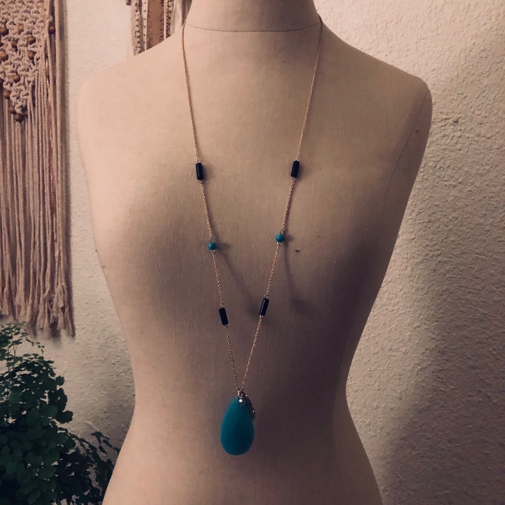 Necklace - Picture 2 of 3